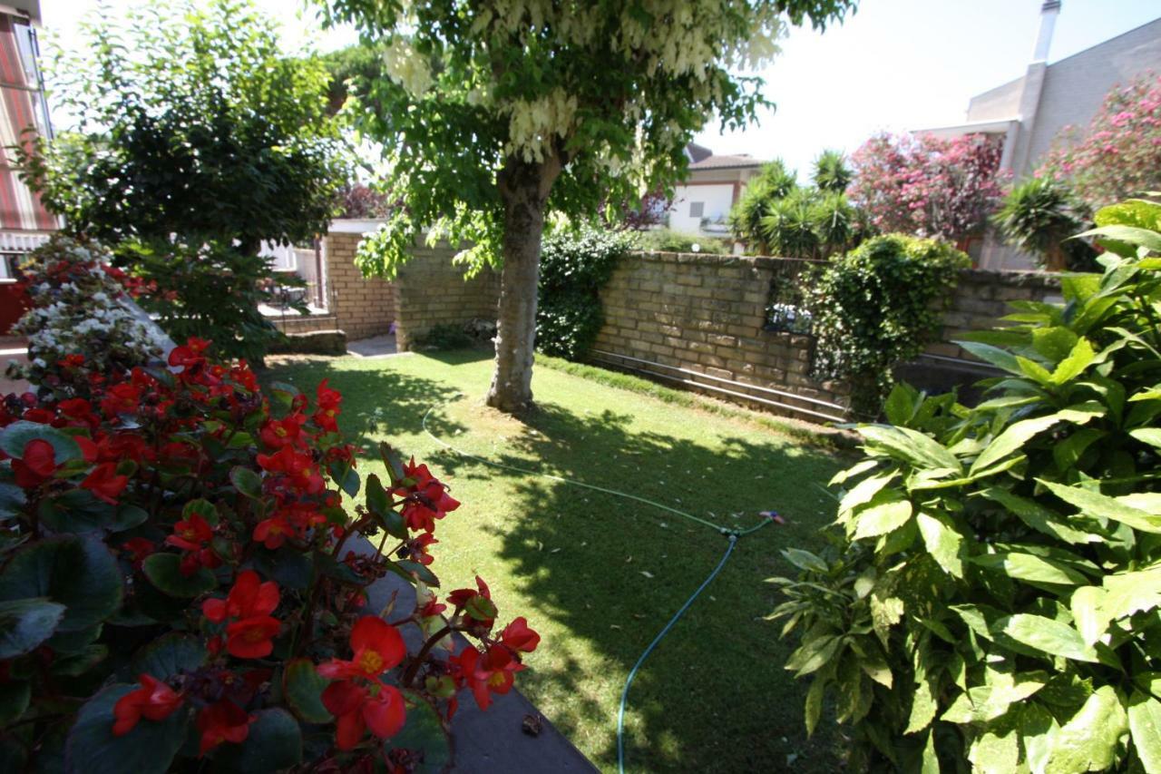 Villa Della Tartaruga Casal Palocco Εξωτερικό φωτογραφία